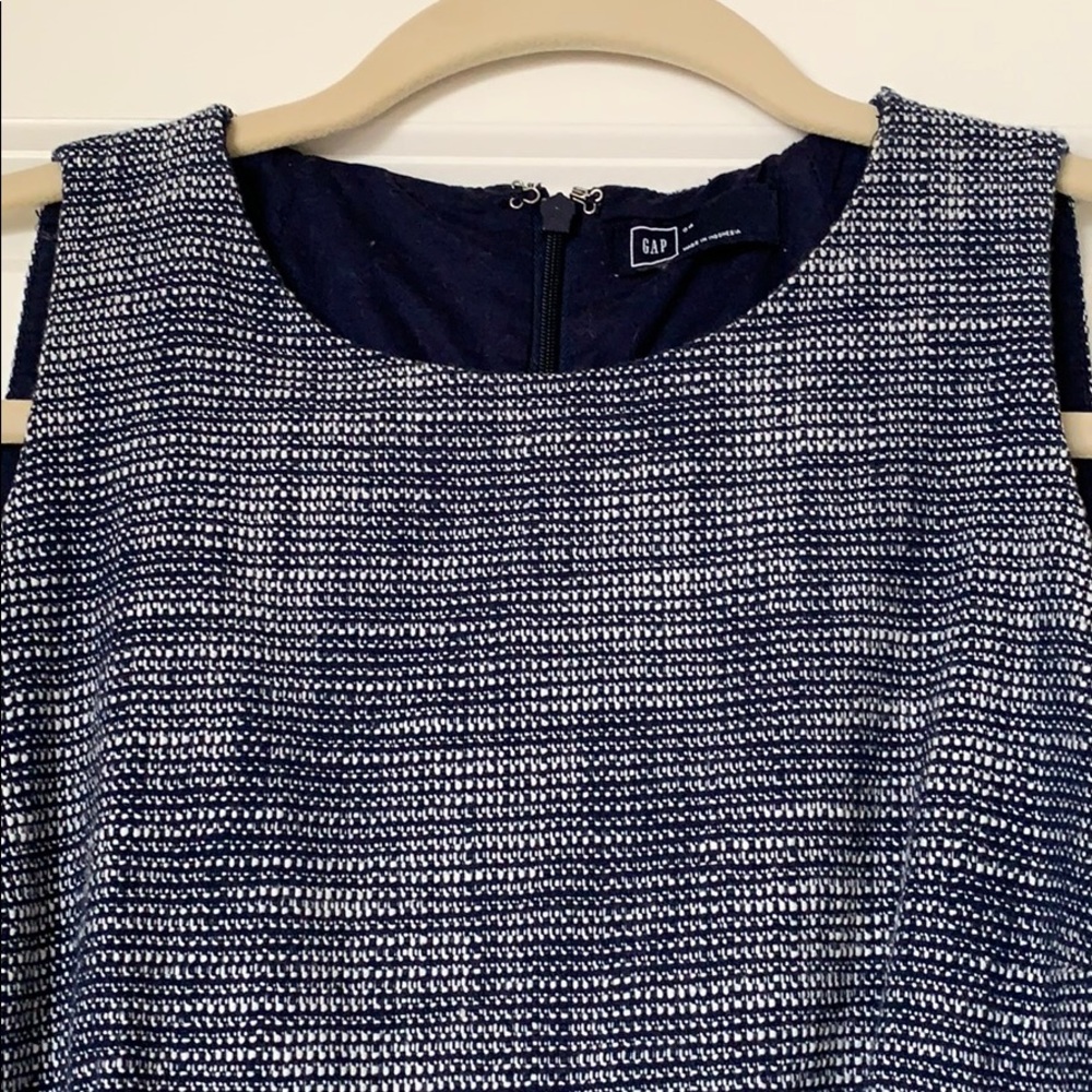 Blue stitched dress - Picture 3 of 4